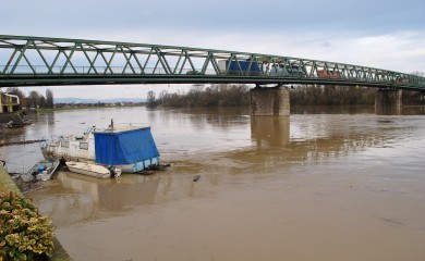 Gradiška: Vodostaj rijeke Save u porastu, voda prodrla u šahtove i vrelovodne mreže