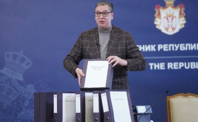 Vučić: Doneo sam dokumentaciju o nadstrešnici
