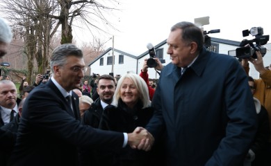 Plenković stigao u Banjaluku, dočekali ga zvaničnici Srpske i BiH