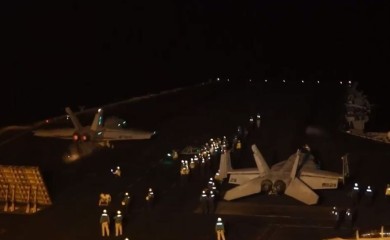 Amerika i Britanija napale položaje Huta u Jemenu (VIDEO)