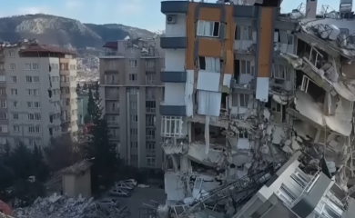 Skoro osam hiljada zgrada treba da bude srušeno nakon zemljotresa