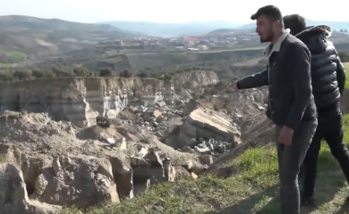 Pojavila se ogromna provalija, mještani u čudu (VIDEO)