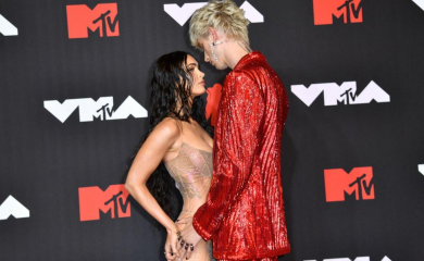 U pravom smislu pili krv jedno drugom, a sada je spalila njegovo pismo: Najbizarniji par raskinuo vjeridbu?