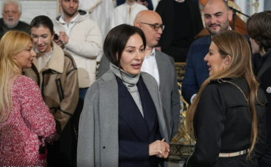 Vaskrs u Hramu Svetog Save: Ceca Ražnatović u centru pažnje među poznatima