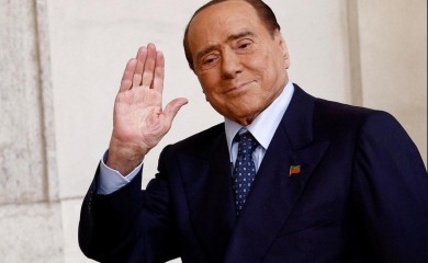 Preminuo Silvio Berluskoni