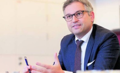 Austrijski ministar hospitalizovan nakon pada sa skutera