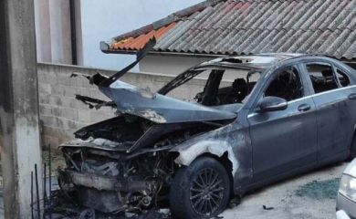 Izgorio automobil ljekara koji je optužen za smrt osamnaestogodišnje djevojke