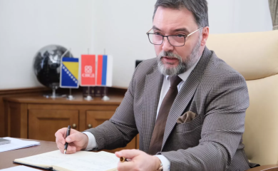 Košarac: Komšićeve šibicarske podvale u Vašingtonu očajnički potez Sarajeva