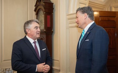 Komšićeve lažne tvrdnje: šta se zaista desilo u Stejt Departmentu?