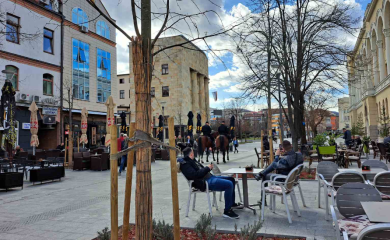 Uveče kiša: Sutra toplo i vjetrovito uz postepeno naoblačenje