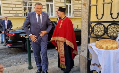 Dodik obišao Hram Svetog Georgija u Budimpešti
