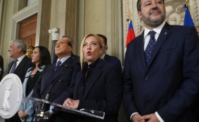 Italijanska premijerka tužila autora “Gomore”