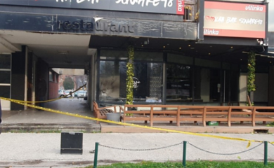 Eksplozija probudila građane, razvaljen izlog kafića