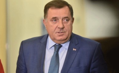 DODIK: Što prije pronađi i kazniti napadače na roditelje i djecu iz Beograda