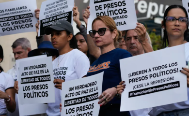 Vlasti Venecuele tvrde da su oslobodile više od 400 zatvorenika, nevladine organizacije sumnjaju