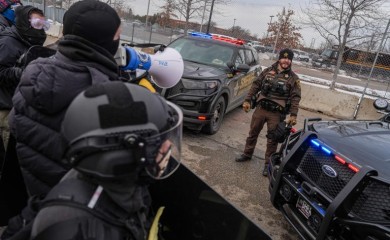 ICE agenti navodno lagali o napadu, pa upucali Venezuelanca – pokrenuta federalna istraga