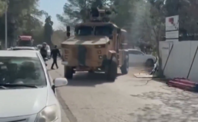 Drama u Turskoj: Muškarac sa sačmaricom uletio u školu, ima ranjenih (VIDEO)