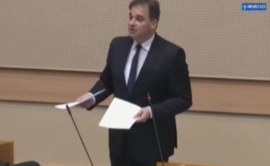 Rasprava u parlamentu: Govedarica poručuje da su teret krize najviše osjetili građani
