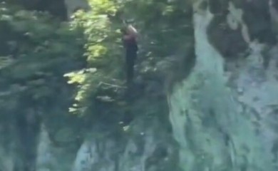 Nikola Jokić skočio sa litice, pojavio se snimak VIDEO