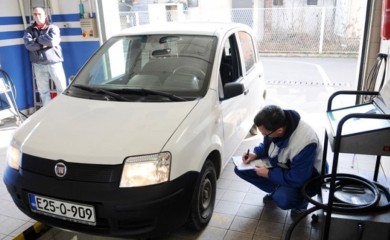 Uskoro jeftinija registracija vozila u BiH