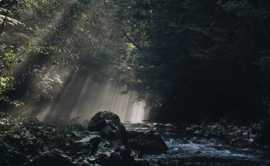 Najljepša fotografija "Zraci iznad rijeke" Glorije Gluhović
