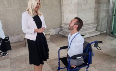 Cvijanović razgovarala sa Nikom Vujičićem: Inspiracija milionima ljudi širom svijeta (VIDEO)