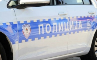 Pijan sletio golfom kod Mrkonjić Grada