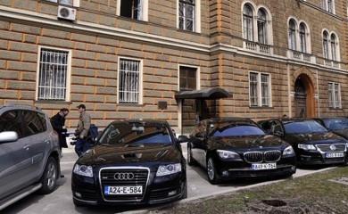 Prve investicije Predsjedništva BiH – nove limuzine i namještaj
