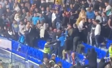 Tuča na tribinama u "Morači" (VIDEO)