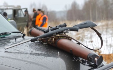 MUP Srbije uhapsio muškarca i ženu, krenuli pred zgradu Predsjedništva sa snajperom