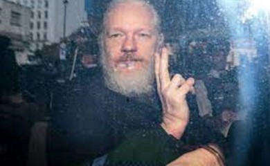 Albaneze podržao prijedlog da se Džulijan Asanž vrati u Australiju