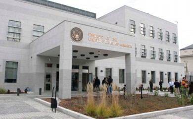 Ambasada SAD: Državna imovina pripada državi