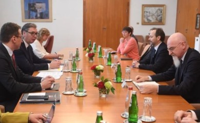 Vučić nakon sastanka sa predstavnicima Kvinte: Zamolio sam ih da spriječe Kurtija da izazove rat