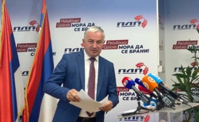 Borenović zbog zaduženosti građana kritikovao Dodika: “Kao da je novac pao s neba”