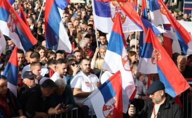 Patriotizam kao paravan za epsku pljačku: Šta se krije iza velikih riječi i busanja u grudi junačke