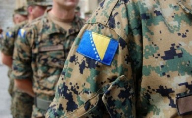 Srpski vojnik napadnut nožem u kasarni u Pazariću