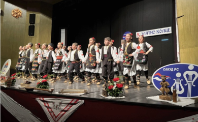 DOBOJ: Otvorena šesta smotra dječijeg folklora "Zlatno kolce"