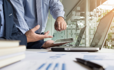 Parlament BiH nabavlja luksuzan auto i laptope u vrijednosti 107 hiljada KM