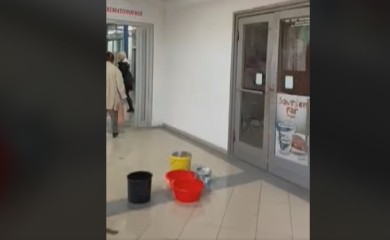 UKC RS - bolnica ili Titanik koji tone?!