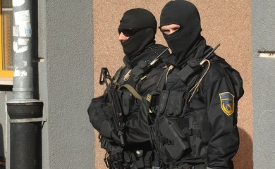 Akcija "Incitat 2": Zbog nelegalne gradnje pretresaju prostorije ministarstva