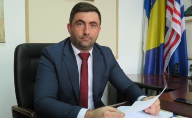 Trojanski konji, litijum i katete: Petrović o sukobu s partijskim kolegama iz SDS-a VIDEO