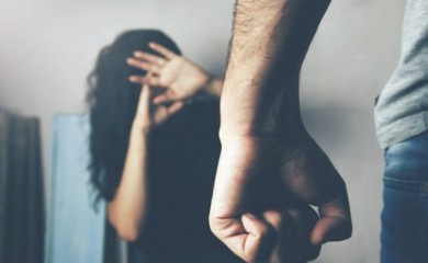 Muškarac u Beogradu završio u pritvoru: Tukao djevojku flašom