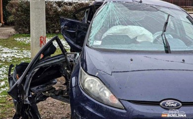 Dvije djevojke poginule u Bijeljini, jedna u teškom stanju prevezena za Beograd