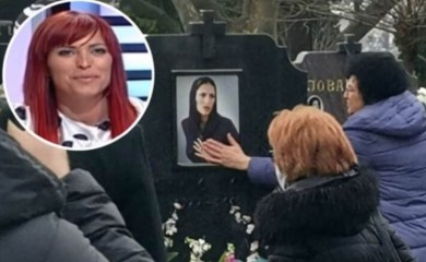 Tajna crvenih ruža na grobu Ksenije Pajčin: Svake godine pređe 300 kilometara da bi ih ostavio