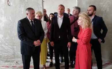 Biblioteka, muzej, atelje: Stanivuković i Višković obišli Kuću Milanovića