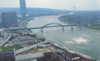 Porodila se žena ispod Brankovog mosta