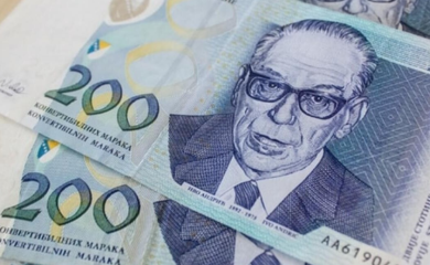 Prosječna julska neto plata u FBiH 1.122 KM