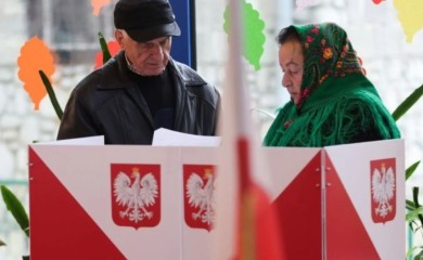 IZBORI U POLJSKOJ: Kačinjskom i desnici najviše glasova, Tusk i centar ipak bliži većini