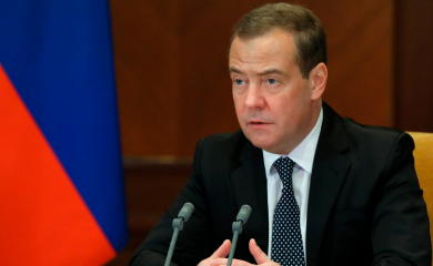 MEDVEDEV: Zapad približava planetu trećem svjetskom ratu