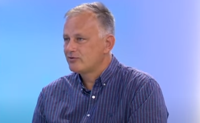 Traže da rade na crno: Trivić upozorio na zloupotrebe Vladinih 750 maraka pomoći